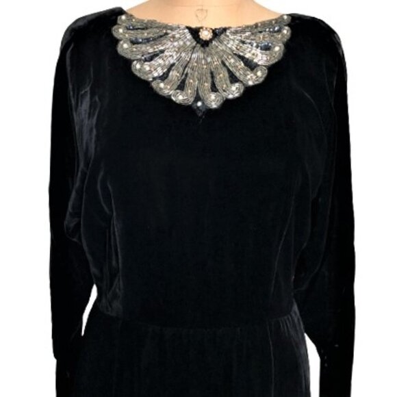Vintage velvet lace up back beaded sequin dress - Picture 12 of 16